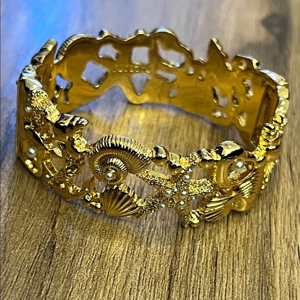 Gold Seashell Filigree Bracelet - Women Jewelry